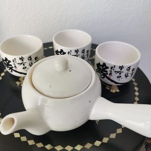 Unique  Ceramic porcelainWhite teapot(420ml) and 3 Chinese calligraphy cups set